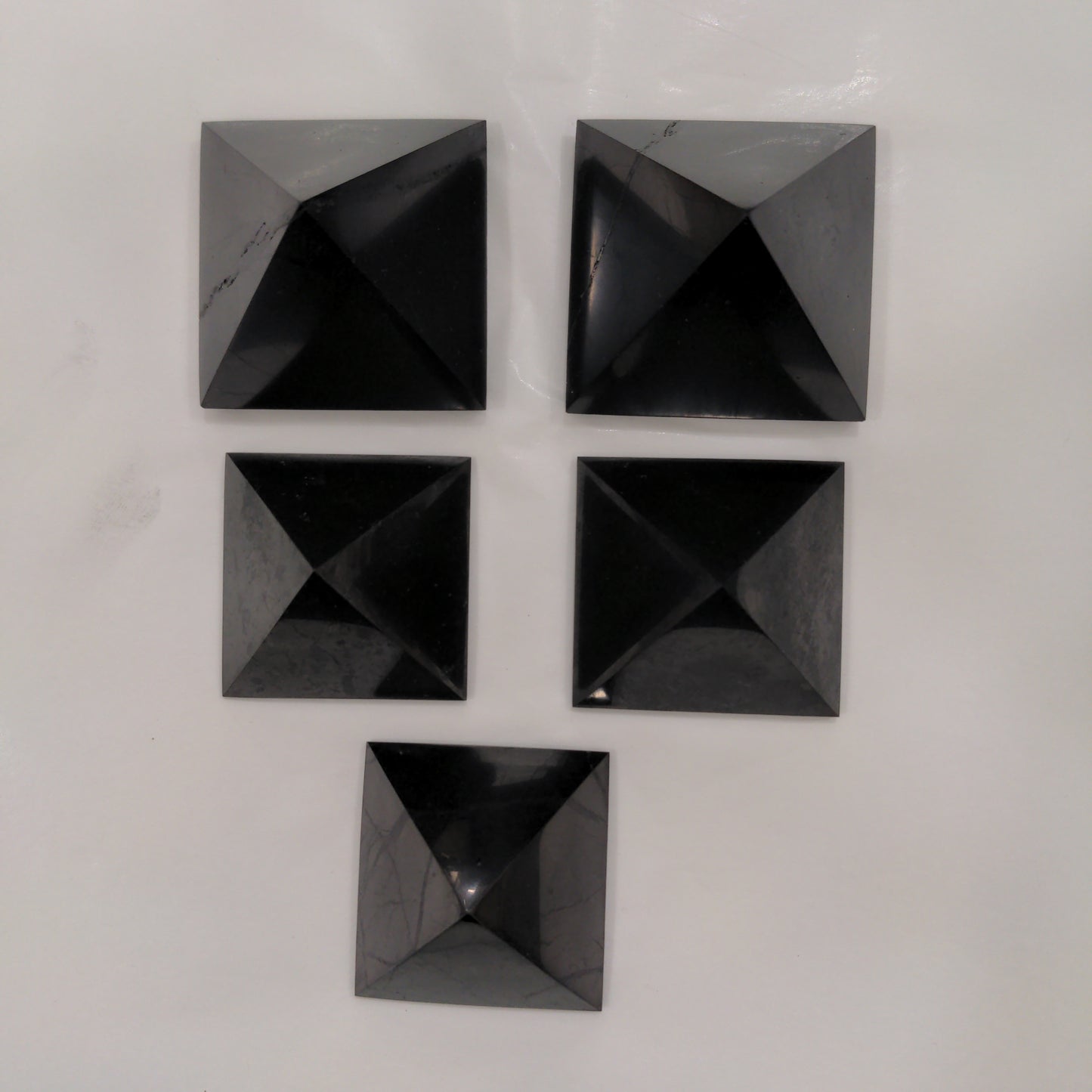 Pyramide Sunghite