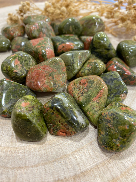 PIERRES ROULÉES- UNAKITE