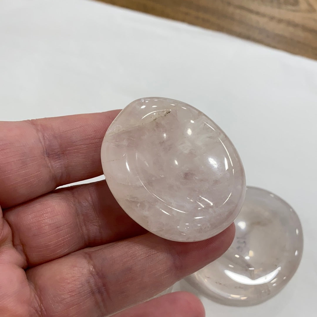 WORRY STONE - QUARTZ ROSE*