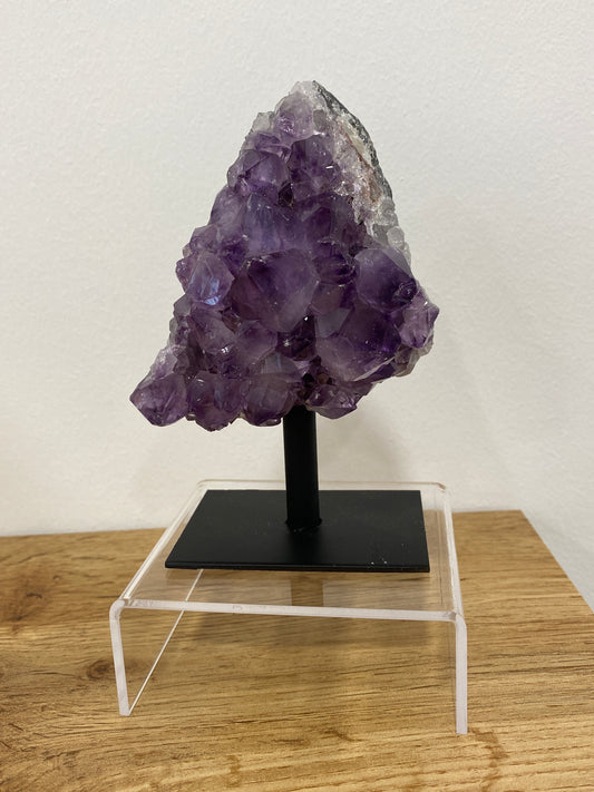 Druse d’améthyste sur socle