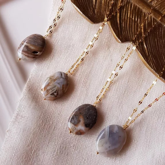 COLLIER - AGATE FLEUR